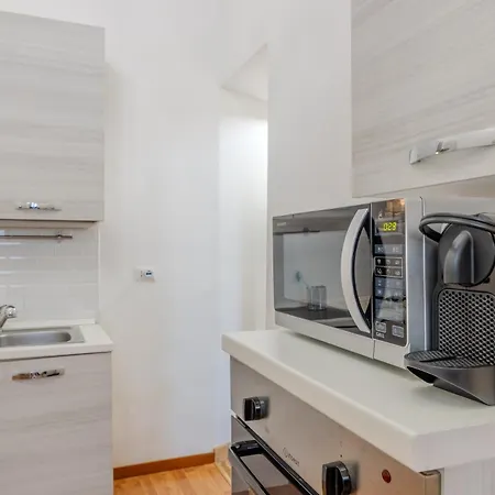 Storico In Zona Barberini Roma